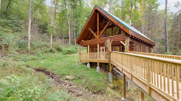 Studio (1 Bedroom) | Property amenity