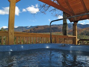 Studio (1 Bedroom) | Property amenity - Seneca by Jackson Mountain Rentals (Gatlinburg)
