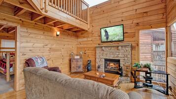 Studio (1 Bedroom) | Property amenity