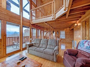 Studio (1 Bedroom) | Property amenity