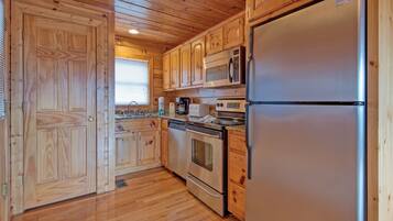 Studio (1 Bedroom) | Property amenity