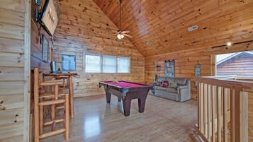 Studio (1 Bedroom) | Property amenity