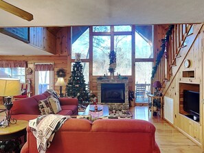 Studio (2 Bedrooms) | Living area | TV, fireplace - Mountain Mist by Jackson Mountain Rentals (Sevierville)