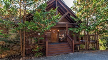 Studio (4 Bedrooms) | Property amenity