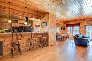 Studio (Multiple Bedrooms) | Équipement de l’hébergement