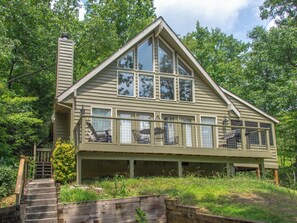 Studio (3 Bedrooms) | Front of property