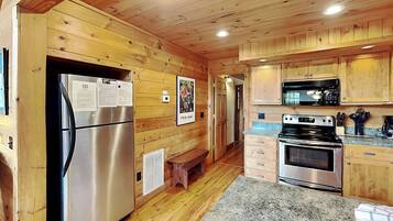 Studio (2 Bedrooms) | Property amenity