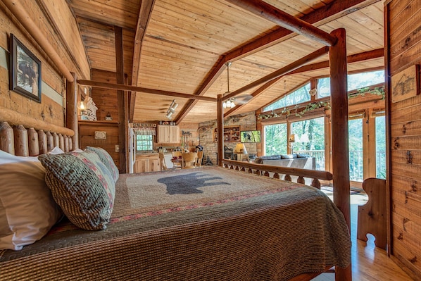 Studio (1 Bedroom) | Property amenity