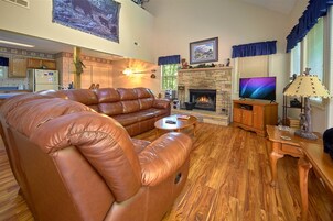 Studio (1 Bedroom) | Front of property