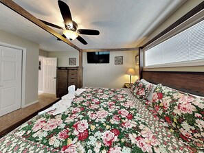 Studio (3 Bedrooms) | Property amenity