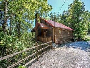 Studio (1 Bedroom) | Property amenity