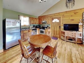 Studio (1 Bedroom) | Property amenity