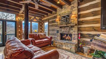 Studio (1 Bedroom) | Front of property