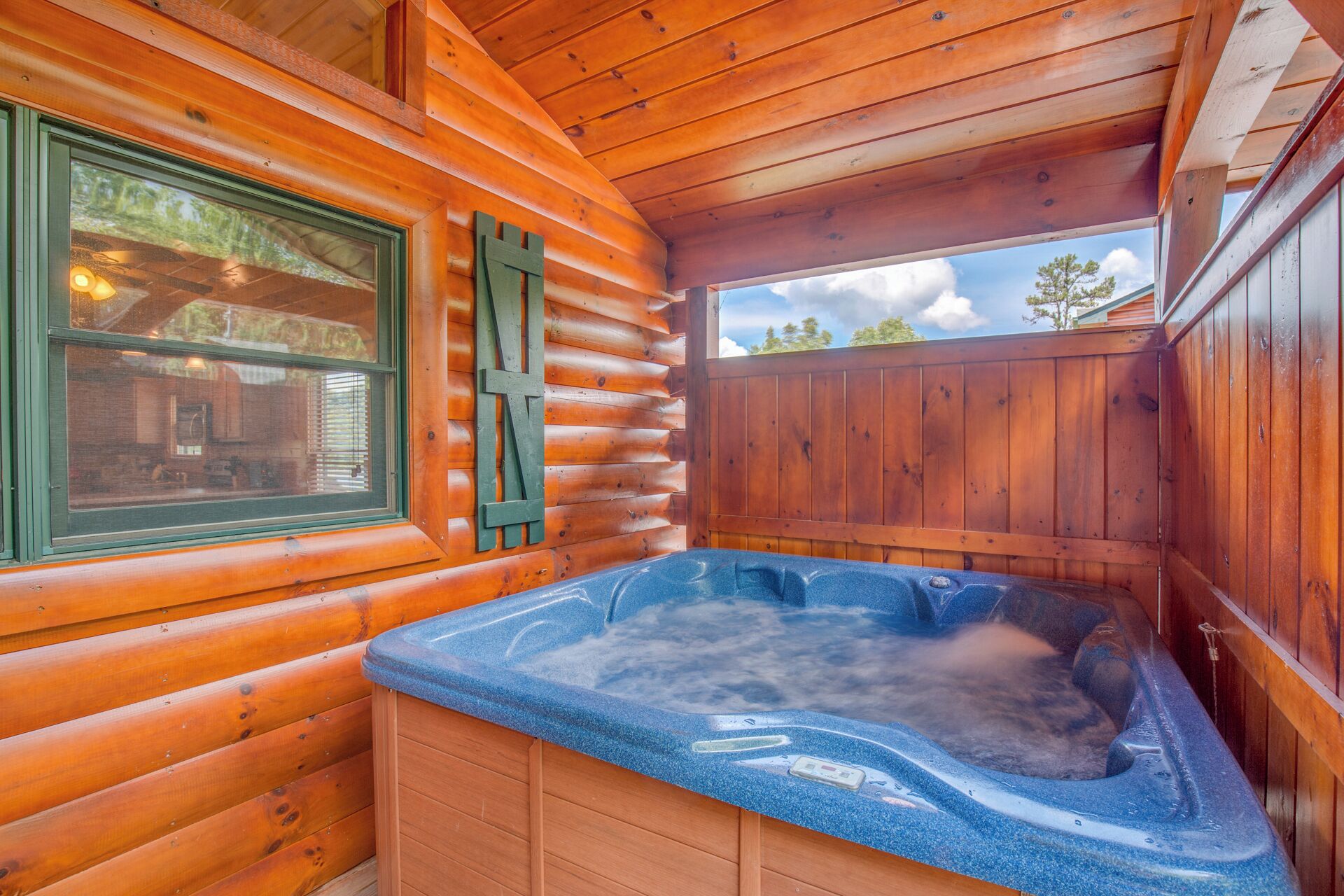 Studio (1 Bedroom) | Property amenity