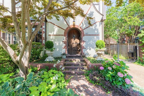 Luxury and Old World Charm in Historic Midtown