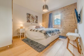 2 chambres, fer et planche à repasser, Wi-Fi, draps fournis