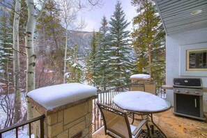 Property grounds - 🏆 East Vail Home | 4 En-Suite Bedrooms | Heated Garage | Bus to Vail Village (Vail)