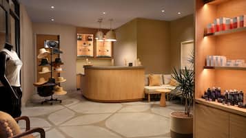 Behandelingskamers voor koppels, een sauna, een stoombad