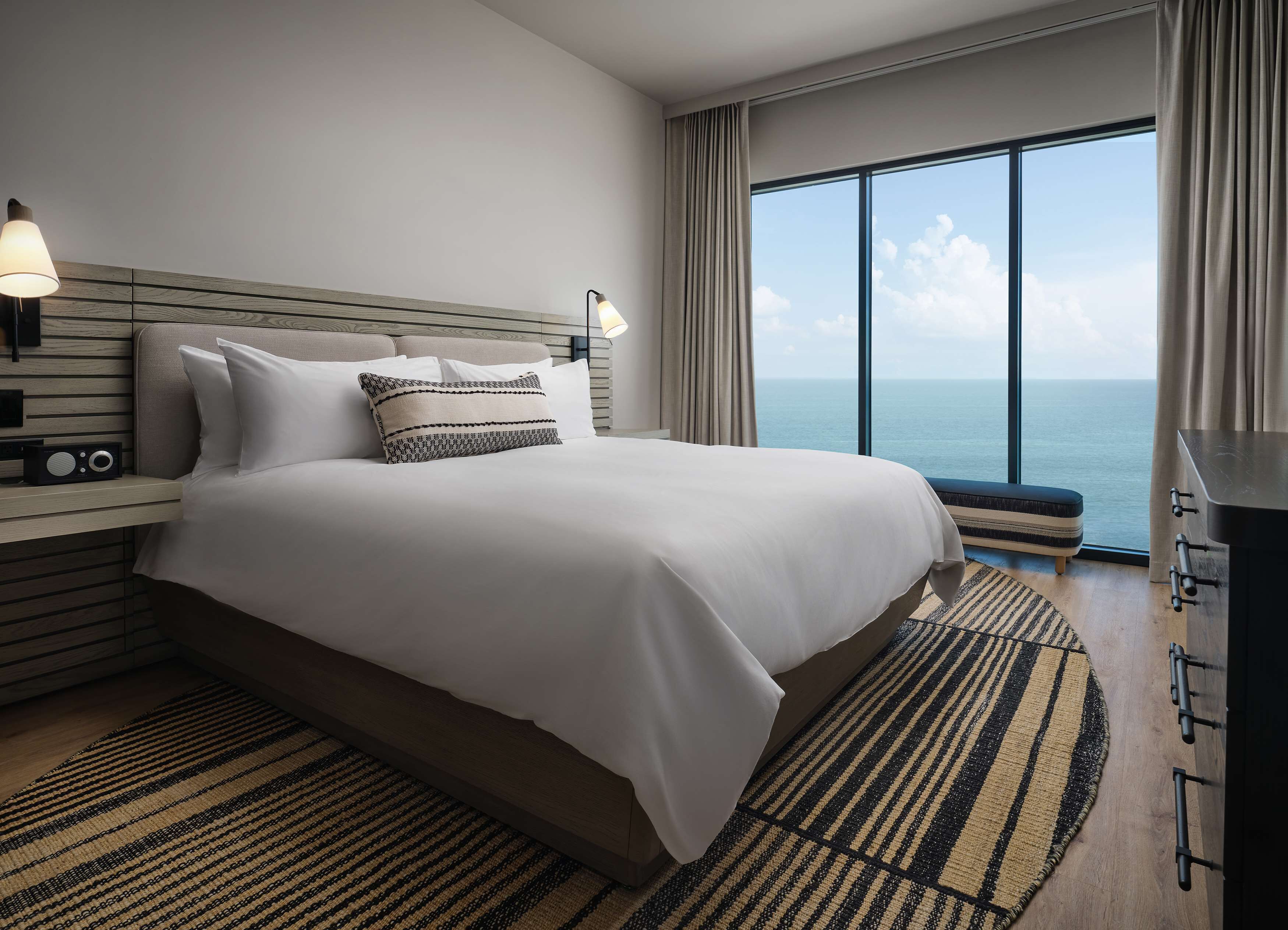 grandview presidential suite | 1 bedroom, premium bedding, down duvets, pillow-top beds