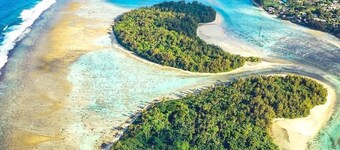 Koka Villa @ Muri Beach -Pool, Kayaks, 5* Location, Steps to Beach & Best Value!