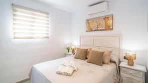 2 bedrooms, iron/ironing board, travel cot, WiFi - Cortijo La Golo Almuñécar by Ruralidays (Granada)