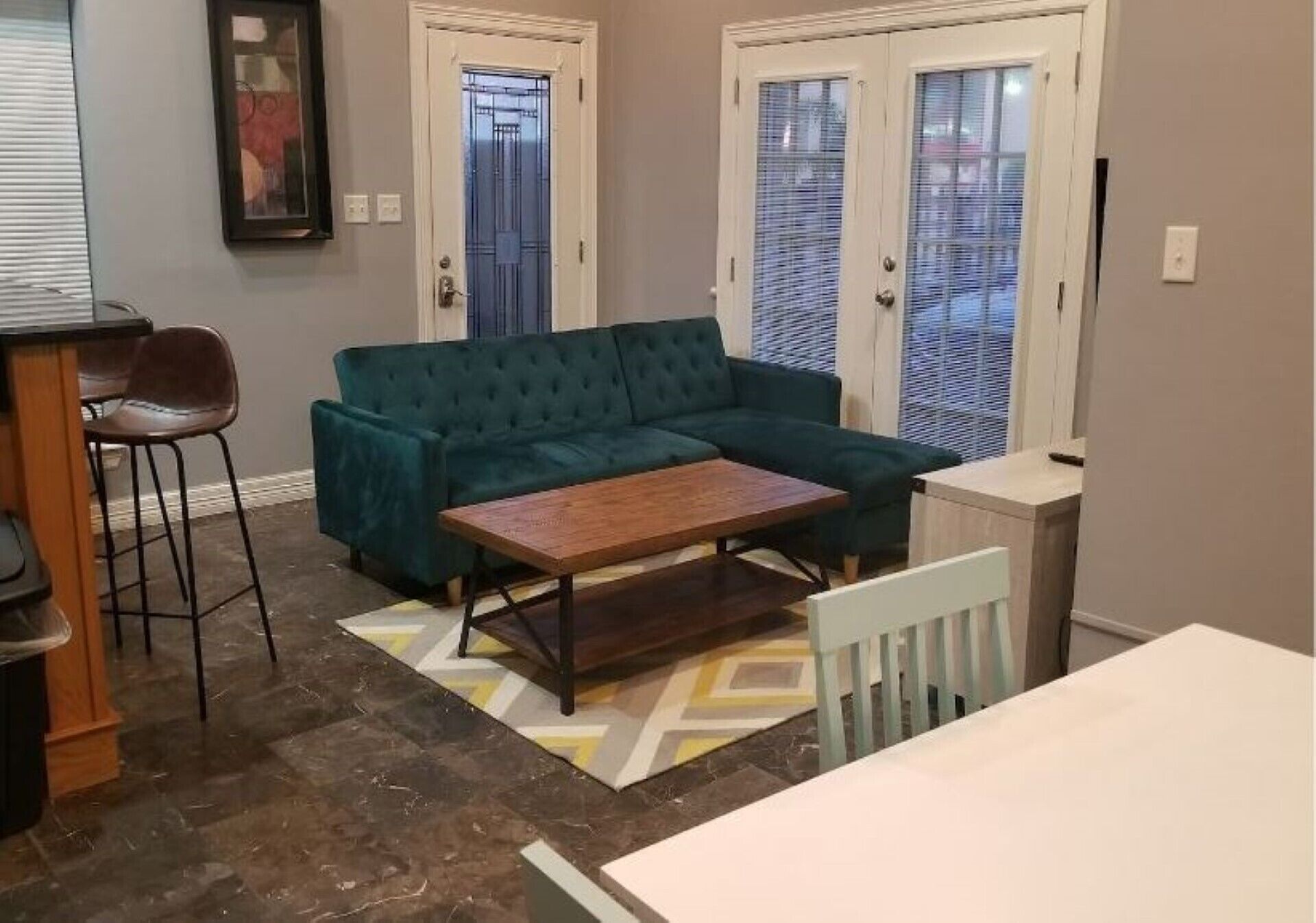 Just steps from the beach- Breezy Beach condo