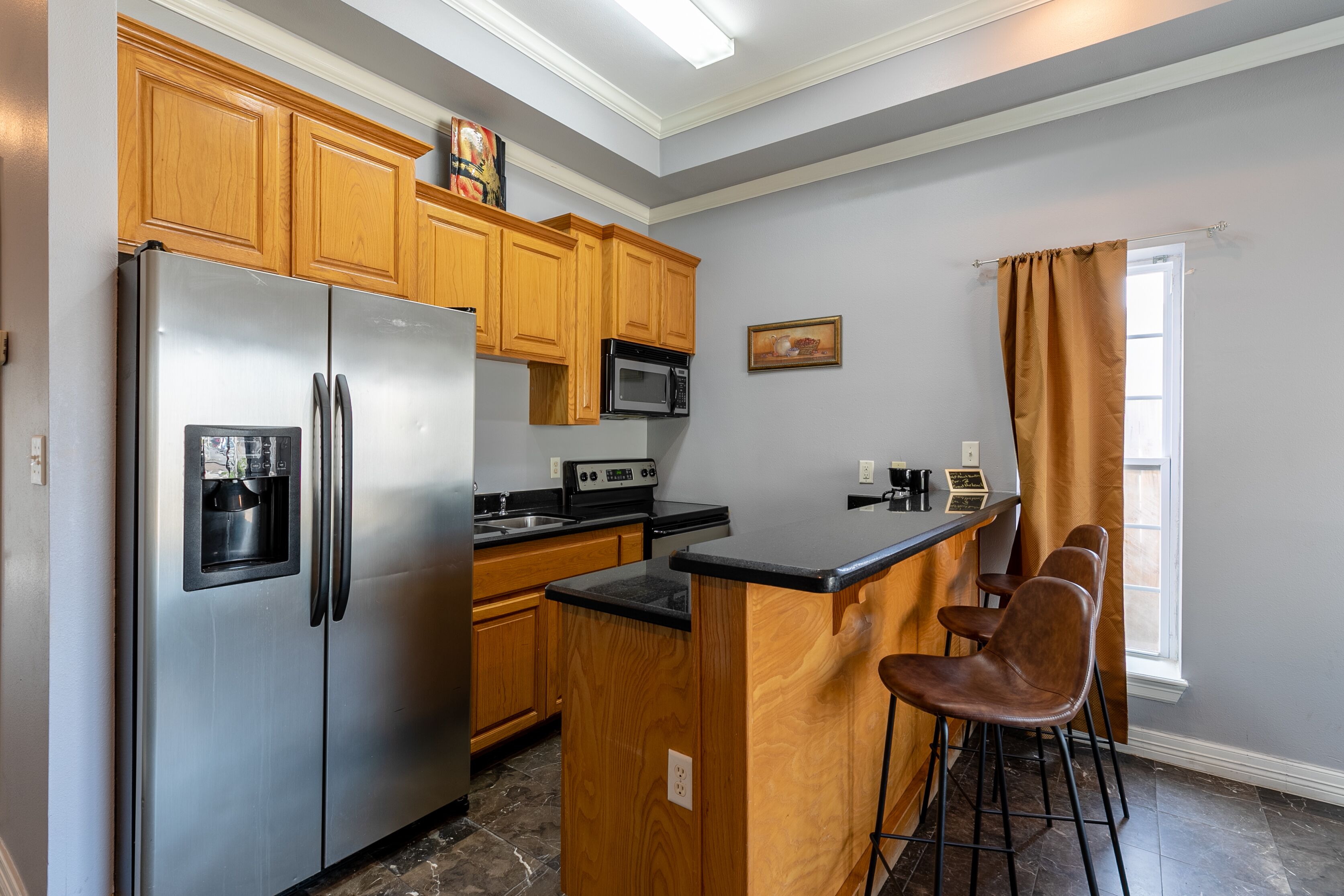 Just steps from the beach- Breezy Beach condo