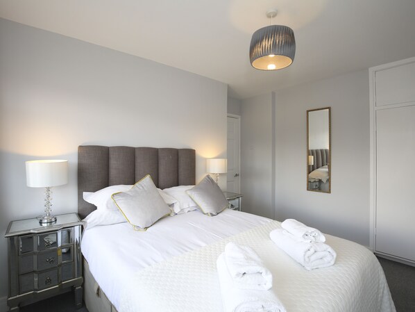 3 chambres, bureau, fer et planche à repasser, Wi-Fi gratuit