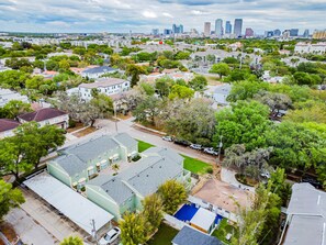 Exterior - ★RUSTIC RESERVE★ Walk to Hyde Park, SOHO, Bayshore (Tampa)