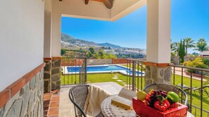 Outdoor dining - Villa Antonio Nerja by Ruralidays (Málaga)