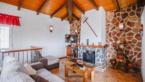 TV, fireplace - Villa Antonio Nerja by Ruralidays (Málaga)