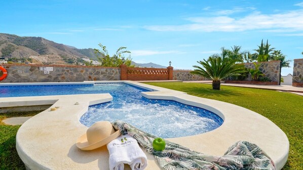 Pool - Villa Antonio Nerja by Ruralidays (Málaga)