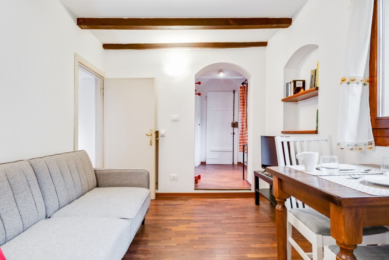 Tra le Due Torri e Piazza Santo Stefano Apartment