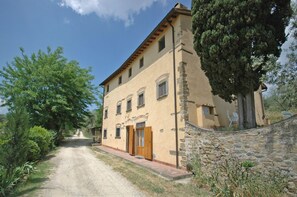 Exterior - Nice apartment for 5 guests with pool, WIFI and panoramic view, close to Florence (Romola)