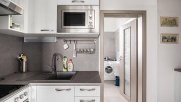 Fridge, microwave, dishwasher, toaster