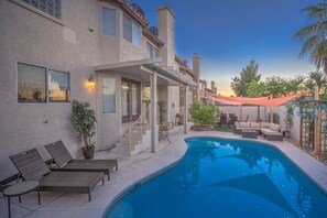 Piscine extérieure, piscine chauffée