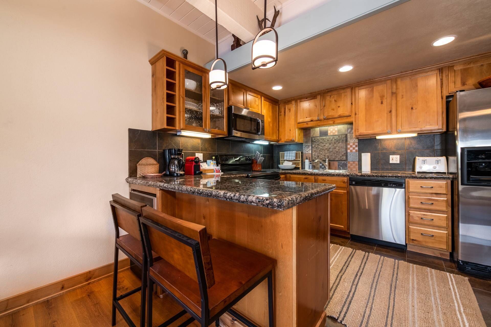 Give Thanks for Deals! 10% off stays November only!