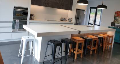 Executive family house, private with stunning rural views close to Lake Rotoura