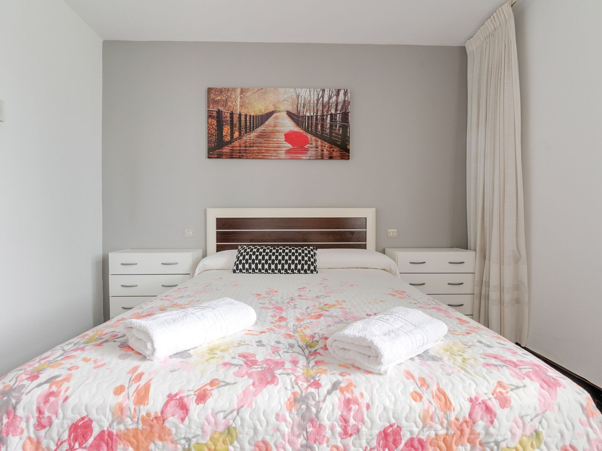 2 habitaciones, tabla de planchar con plancha y wifi 