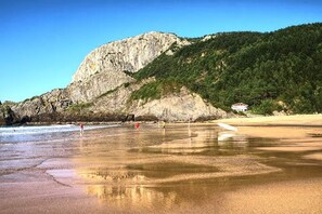 Platja a a prop 
