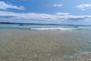 Platja a a prop 