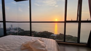 The Andromeda Two Bedroom | Pemandangan pantai/laut