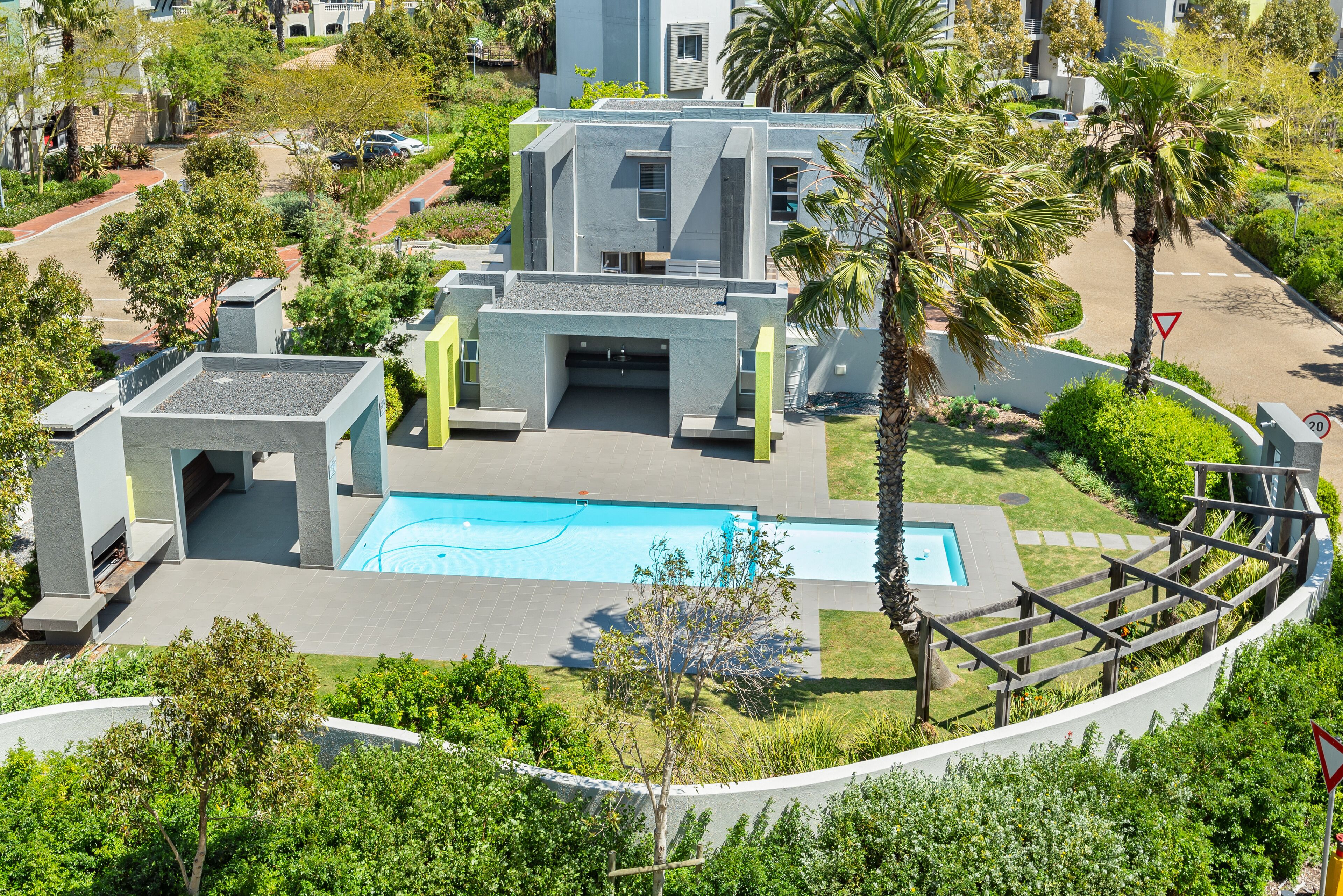 Alberca al aire libre 