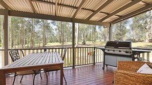 Outdoor dining - Olive Grove 3  1 Bedroom Cabin with large Bath and walk to wineries (Pokolbin)