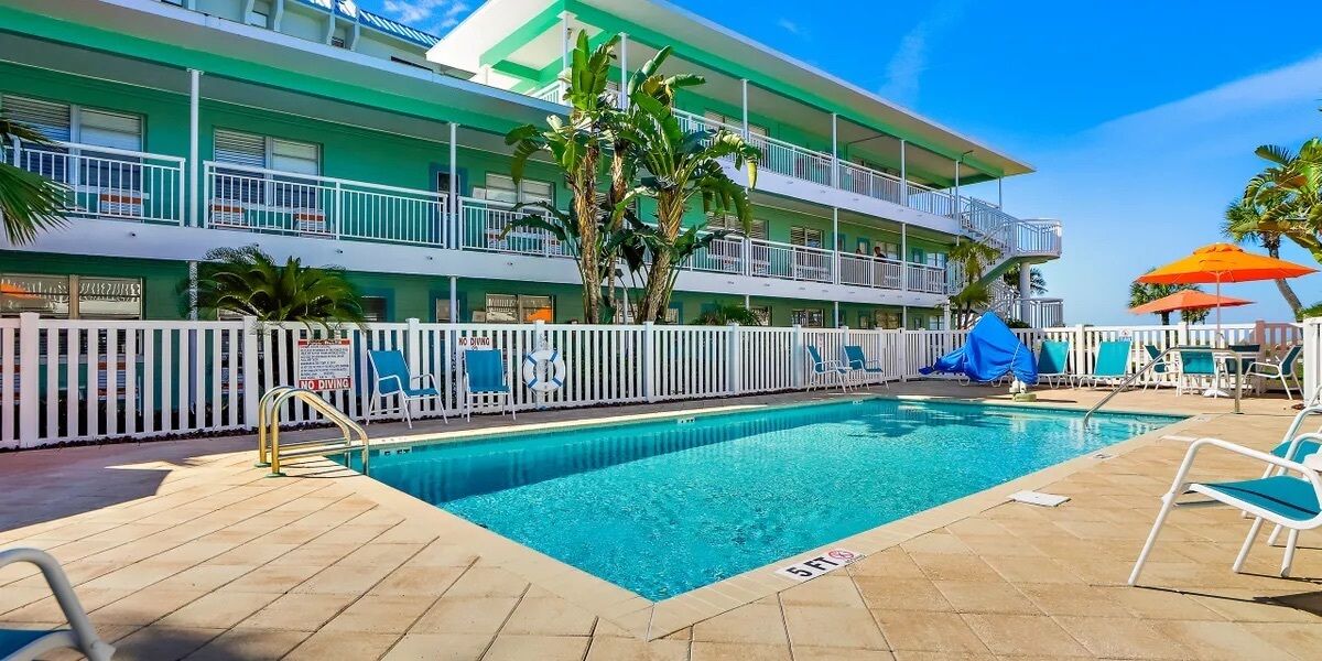 Tropic Terrace #10 - Beachfront Rental