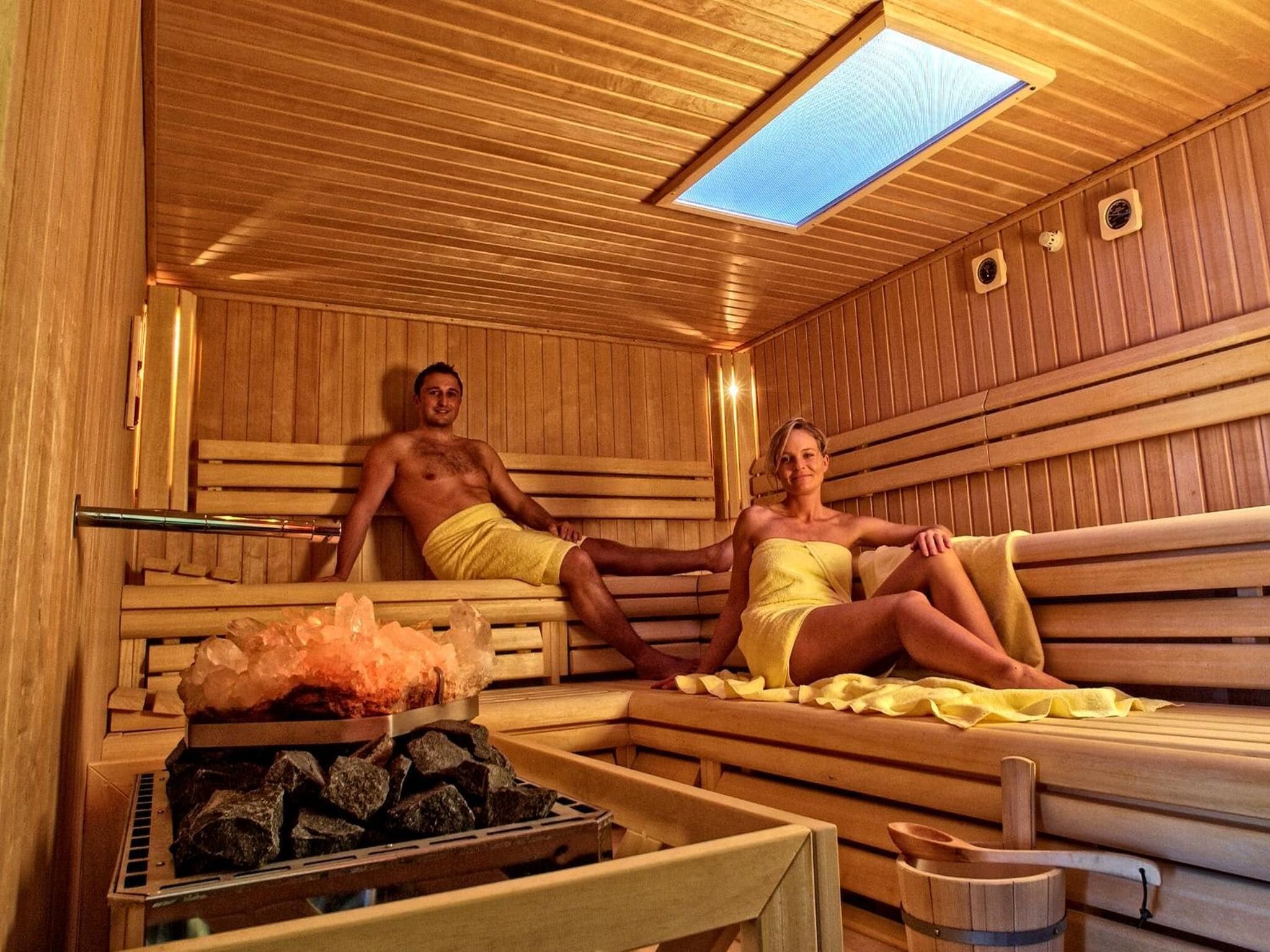 couples treatment room(s), sauna, steam room, turkish bath/hammam