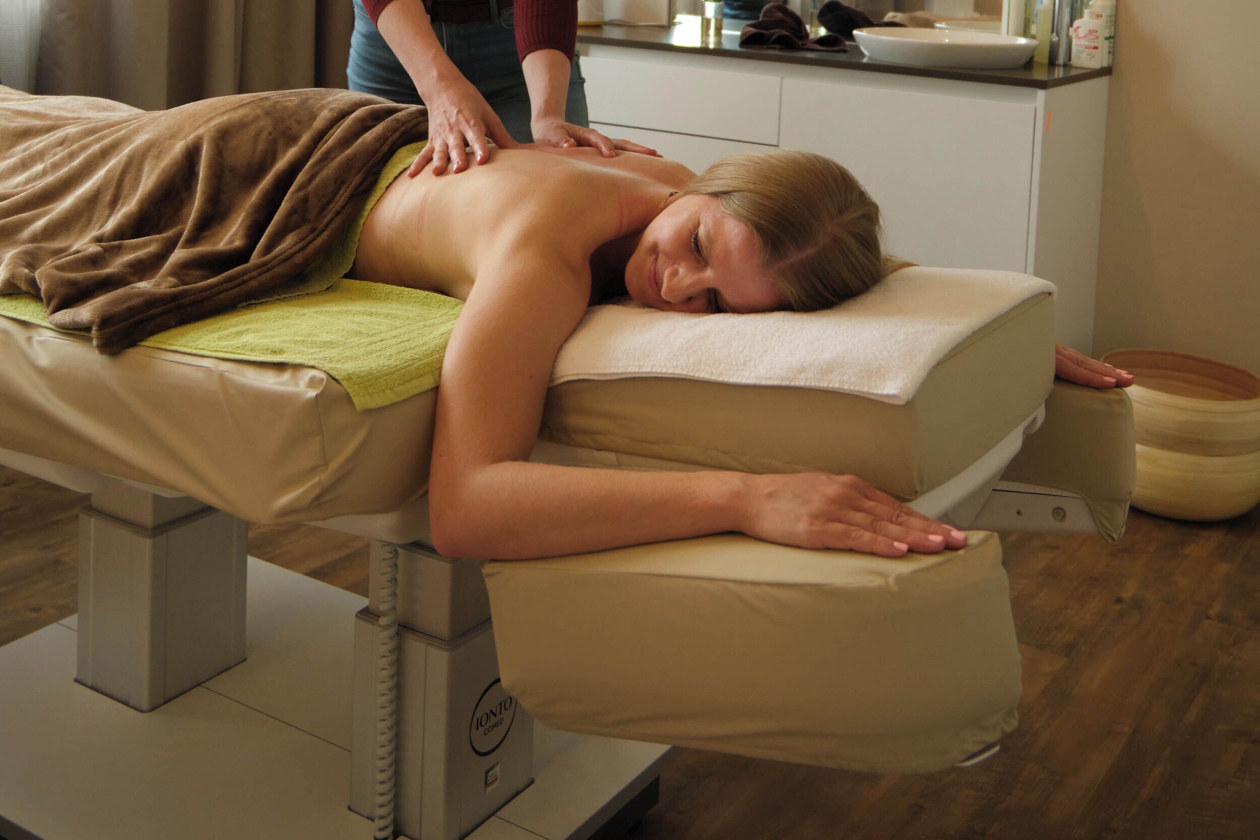 Behandlingsrom for par, badstue, dampbad og tyrkisk bad/hamam