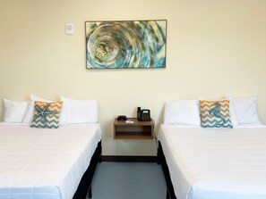 Individually furnished, free WiFi, bed sheets - Travelodge by Wyndham Panama City Beach/beachfront (Panama City Beach)