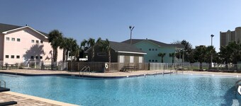 Travelodge by Wyndham Panama City Beach/beachfront