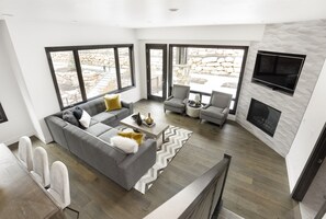 Smart TV, fireplace - Stunning! Walk to lift - Beautiful pool complex (Park City)